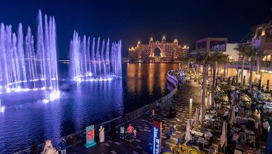 Dubai Fountain Show